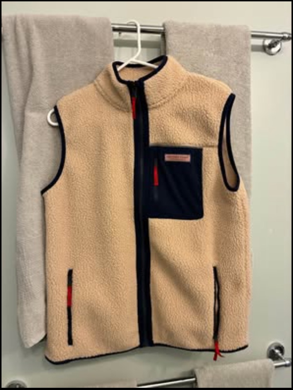 Vineyard Vines. Youth XL Sherpa Fleece Vest with Navy Trim. New w/o tags.